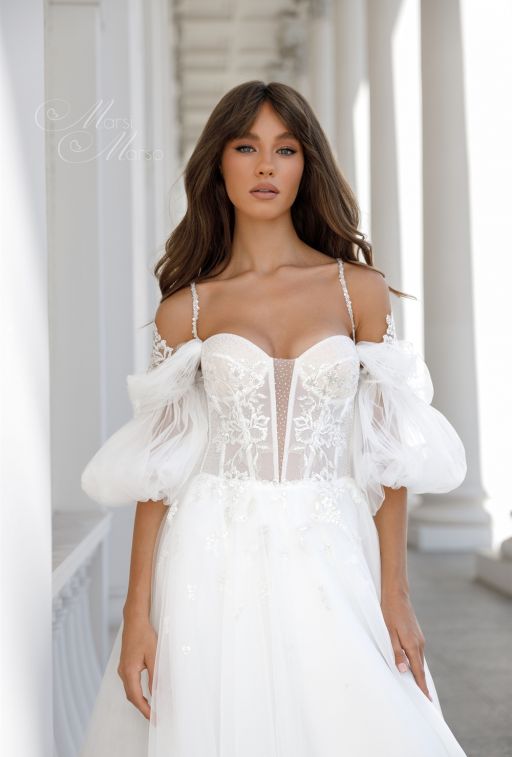 CLEO WITH FATIN SLEEVES