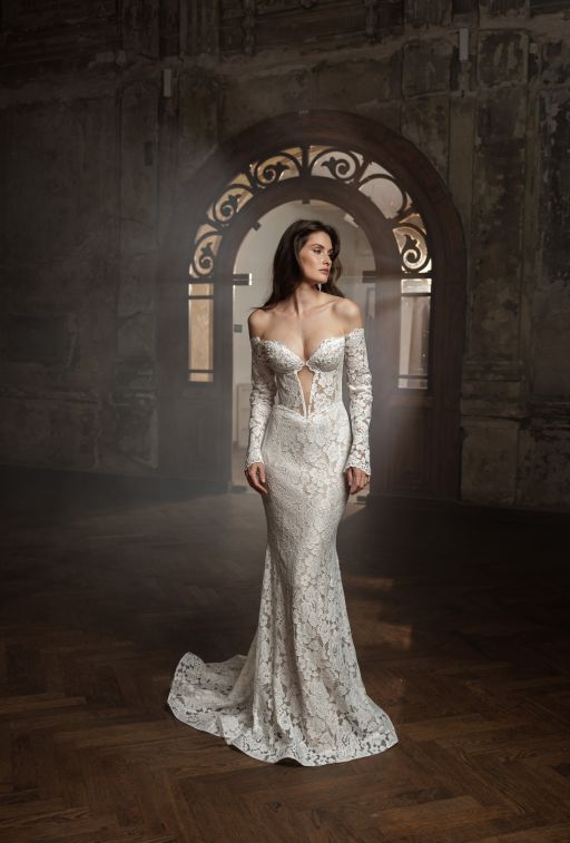 Samantha  с рукавами