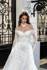 Fabienne с юбкой