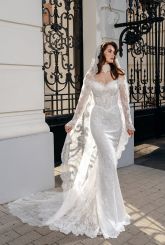 Fabienne с фатой